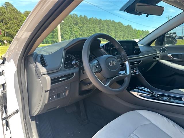 2022 Hyundai SONATA SEL