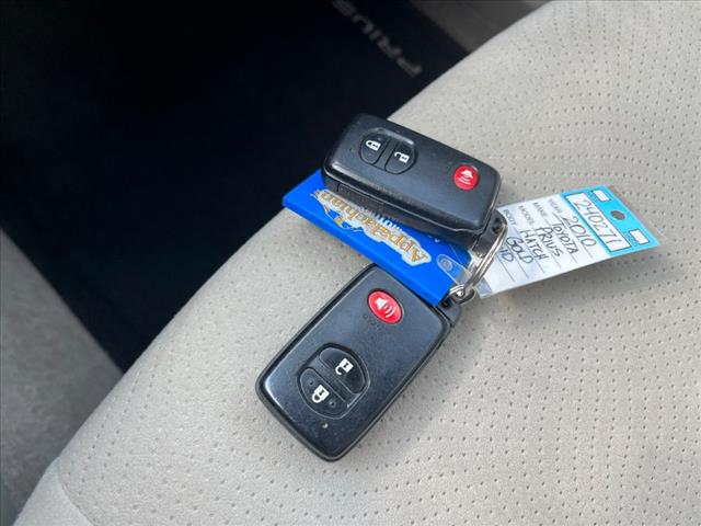 2010 Toyota Prius III - Photo 11