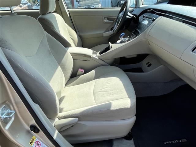 2010 Toyota Prius III - Photo 12