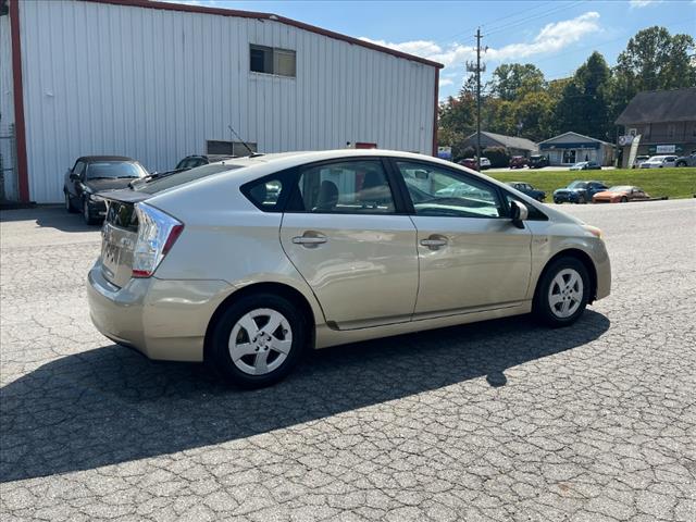 2010 Toyota Prius III - Photo 6