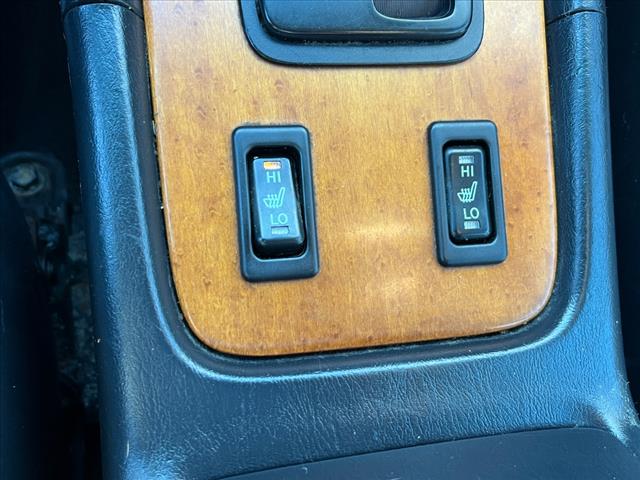 2000 Lexus ES 300 Base