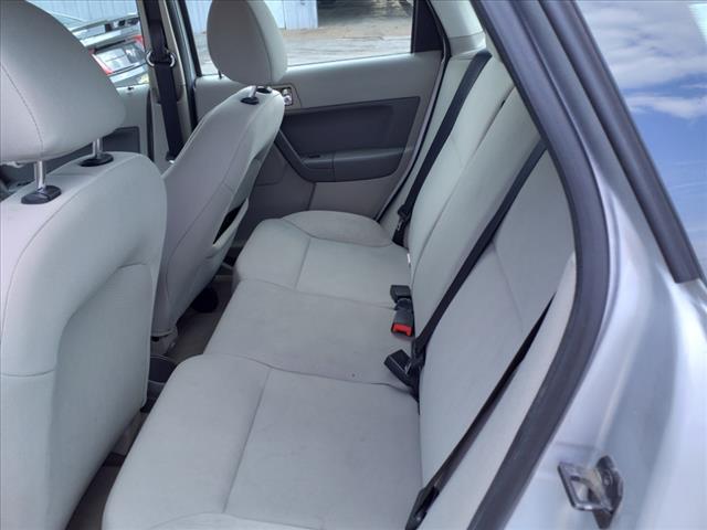 2010 Ford Focus SES
