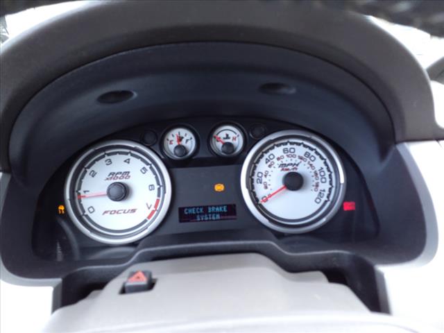 2010 Ford Focus SES