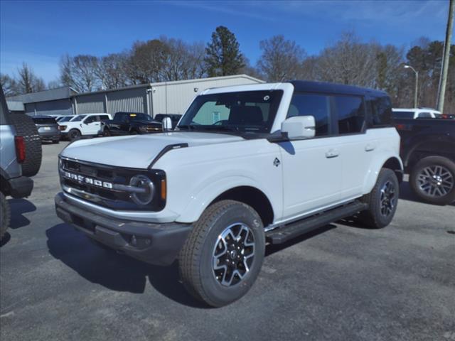 2024 Ford Bronco Outer Banks
