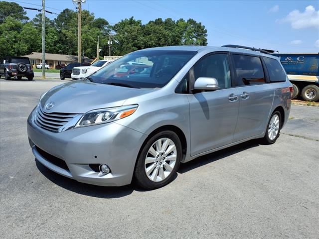 2015 Toyota Sienna XLE 8-Passenger