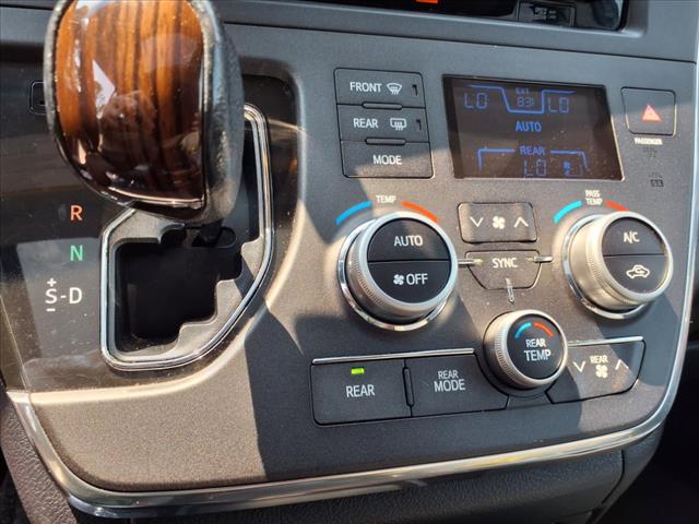 2015 Toyota Sienna XLE 8-Passenger