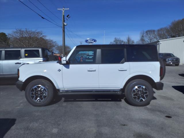 2024 Ford Bronco Outer Banks