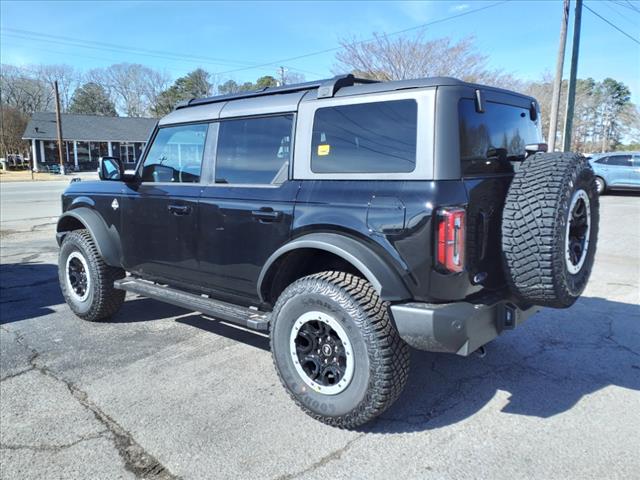2024 Ford Bronco Outer Banks