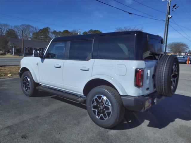 2024 Ford Bronco Outer Banks
