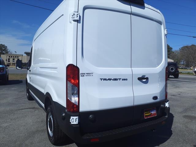 2025 Ford Transit 250