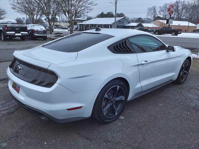 2022 Ford Mustang EcoBoost