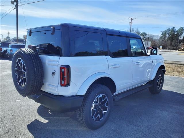 2024 Ford Bronco Outer Banks