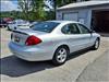 2003 Ford Taurus SE
