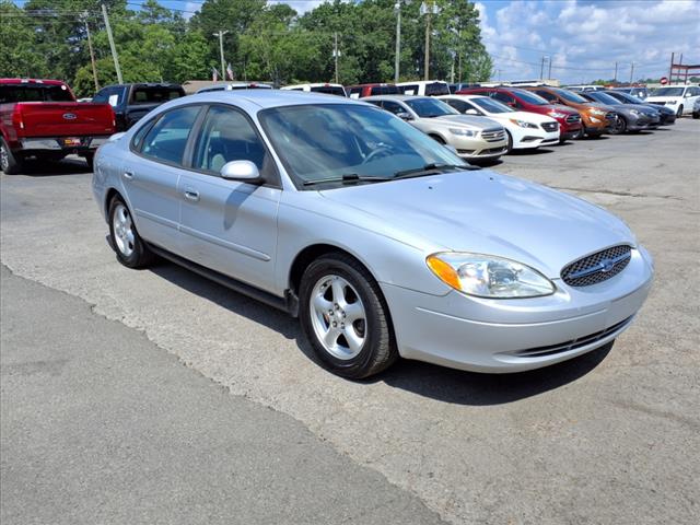 2003 Ford Taurus SE