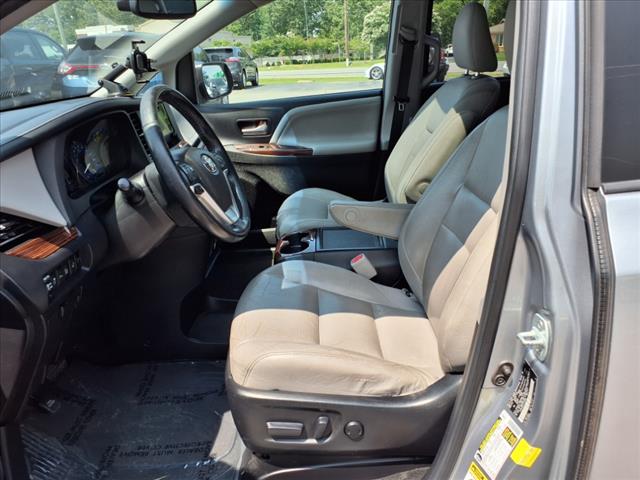 2015 Toyota Sienna XLE 8-Passenger