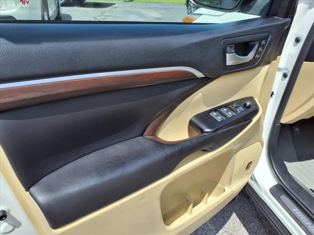2016 Toyota Highlander Limited