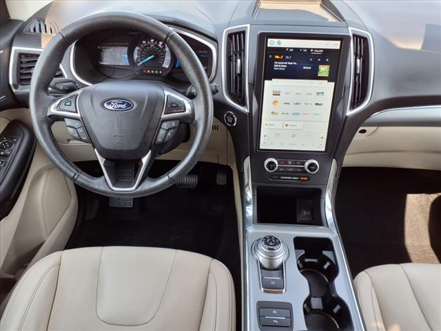 2021 Ford Edge Titanium