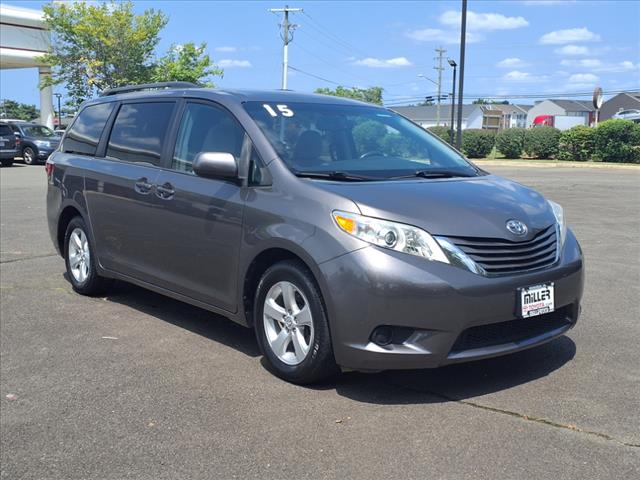 2015 Toyota Sienna LE