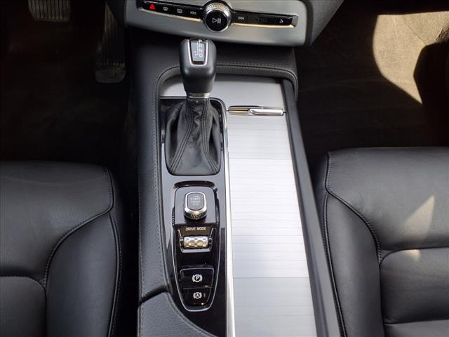 2018 Volvo XC90 Momentum
