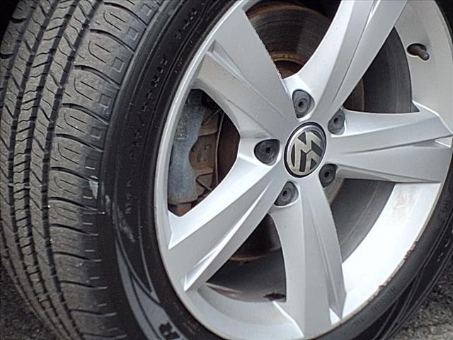 2015 Volkswagen Passat 1.8T Limited Edition