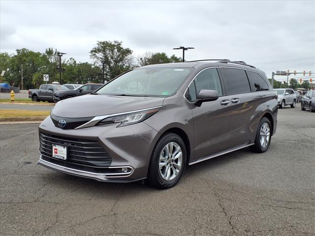 2022 Toyota Sienna XLE