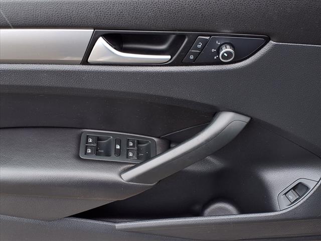 2015 Volkswagen Passat 1.8T Limited Edition