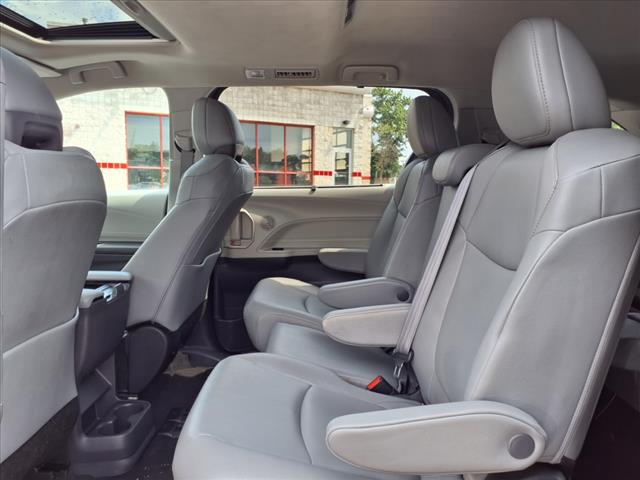 2023 Toyota Sienna XLE