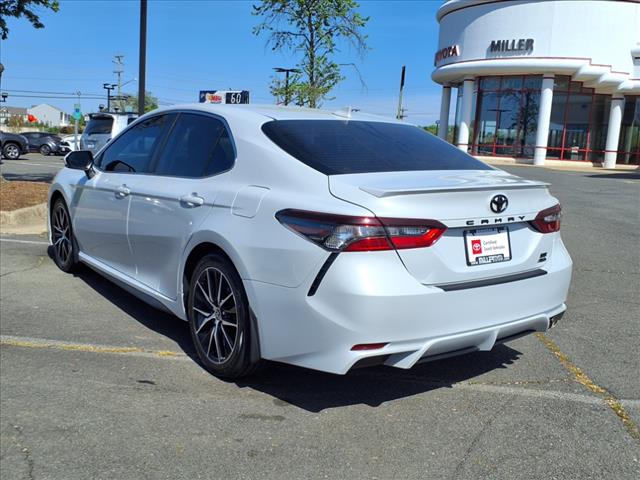 2022 Toyota Camry SE