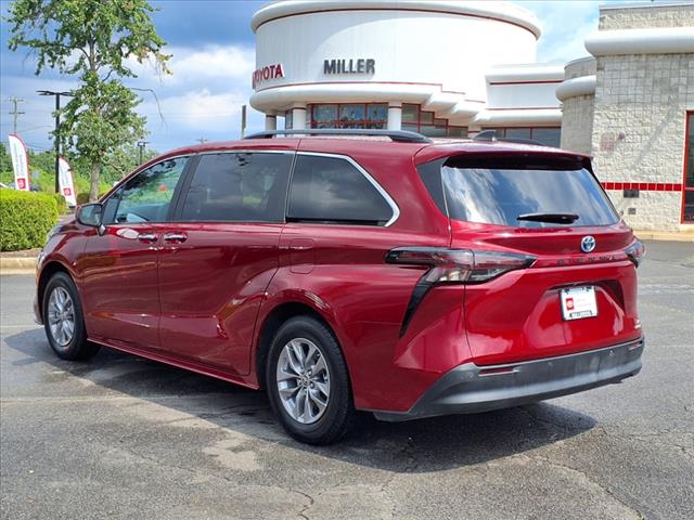 2023 Toyota Sienna XLE
