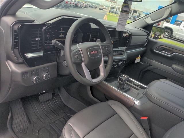 2025 GMC Sierra 1500 