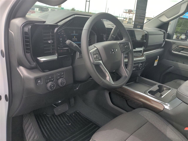 2025 Chevrolet Silverado 2500HD 