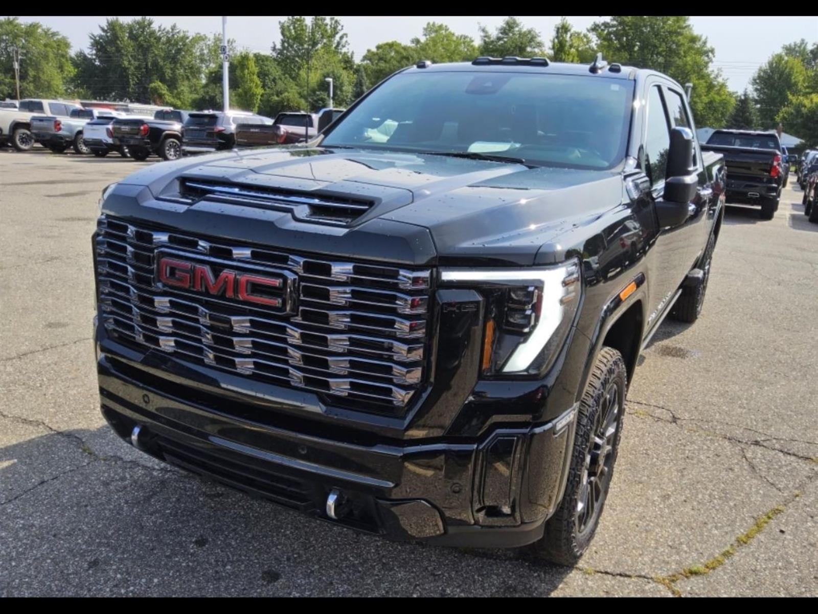 2026 GMC Sierra 2500HD Denali Ultimate Crew Cab 4WD