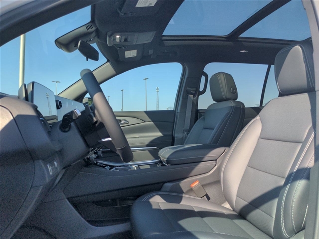 2025 Chevrolet Traverse 