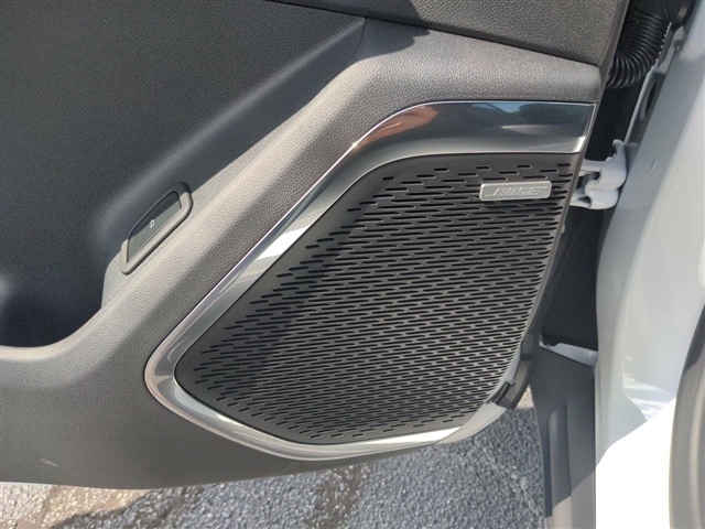 2025 GMC Acadia 