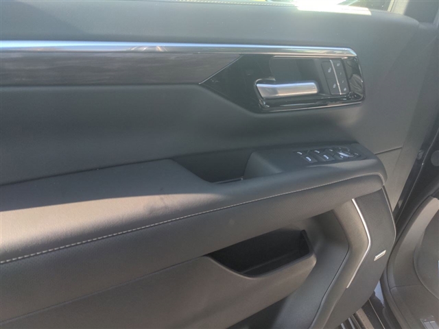 2025 Chevrolet Tahoe 