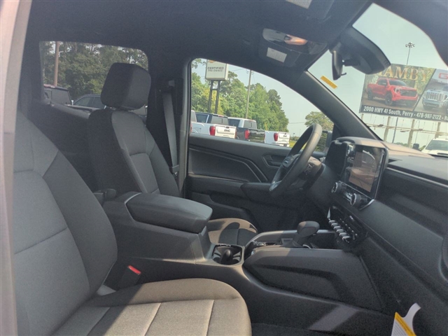 2025 Chevrolet Colorado 