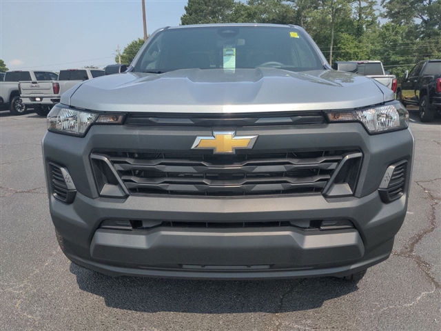 2025 Chevrolet Colorado 