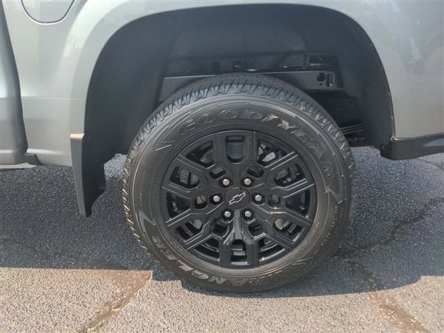 2025 Chevrolet Colorado 