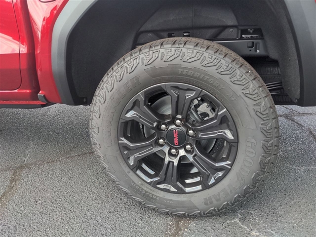 2025 GMC Canyon 