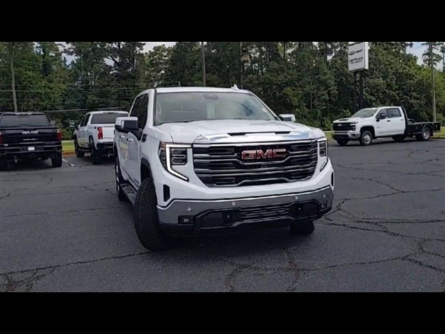 2025 GMC Sierra 1500 