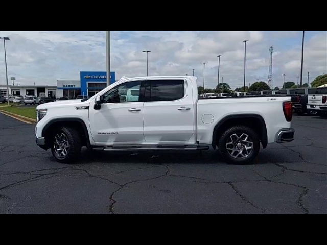 2025 GMC Sierra 1500 