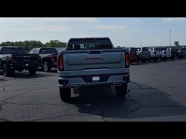 2025 GMC Sierra 1500 