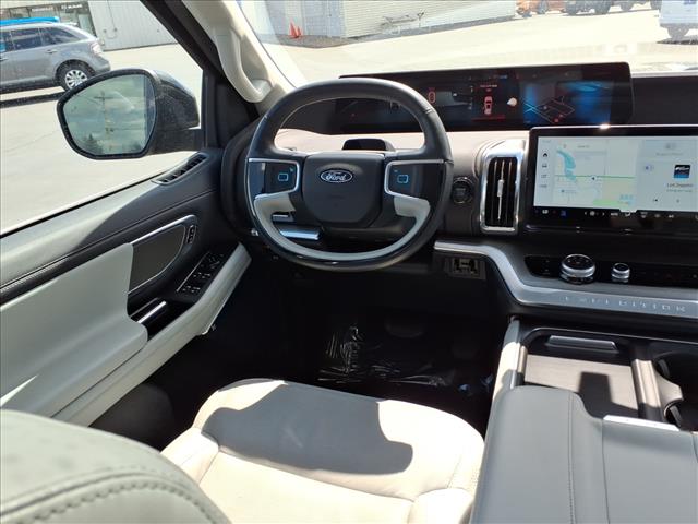 2025 Ford Expedition MAX Platinum:6465