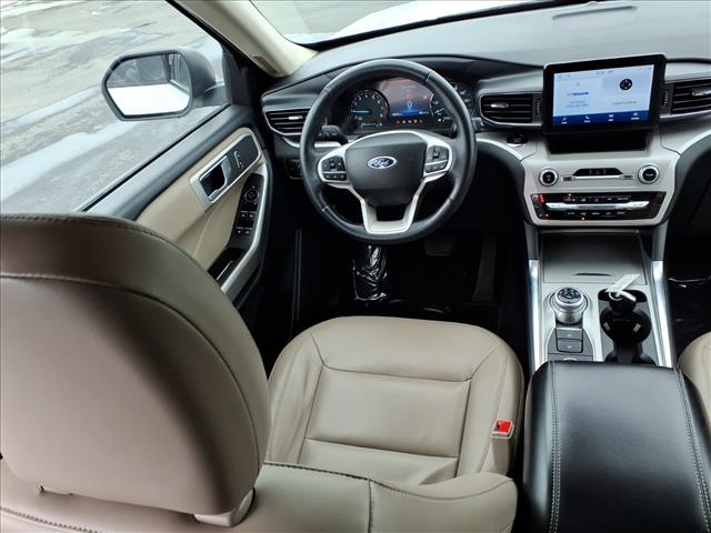 2023 Ford Explorer XLT:6430