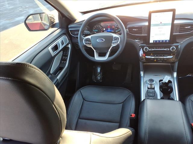 2023 Ford Explorer Limited:6395