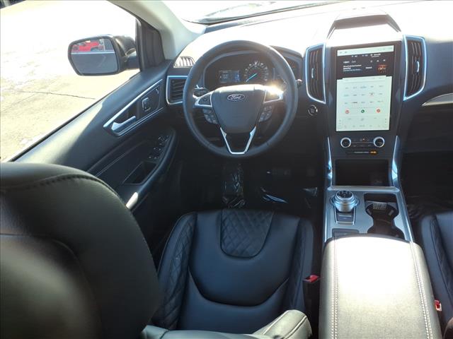 2024 Ford Edge Titanium:6410