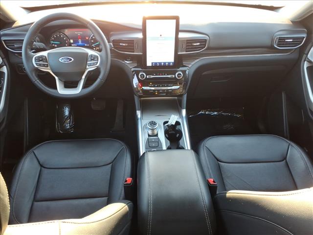 2023 Ford Explorer Limited:6395