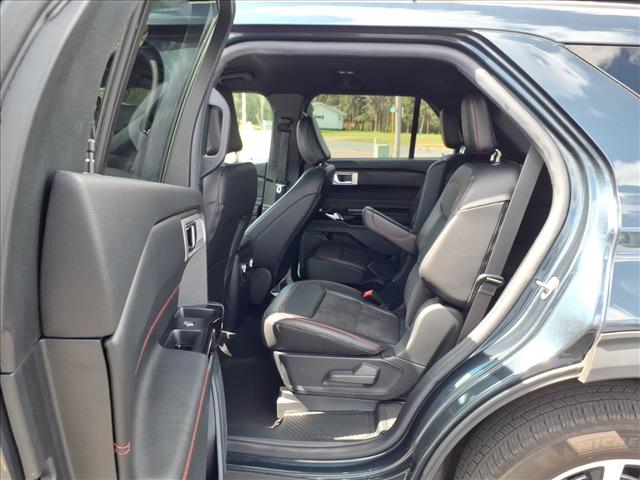 2023 Ford Explorer ST-Line:6463