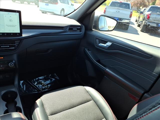 2024 Ford Escape ST-Line:94508A