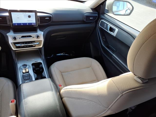 2022 Ford Explorer Base:6382